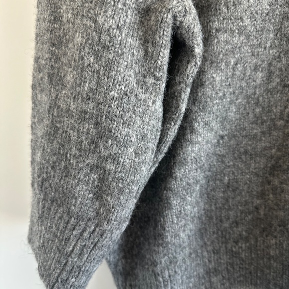 Gryy oversized Express sweater in Slate Heather Gray 2915 NWT - Picture 10 of 12